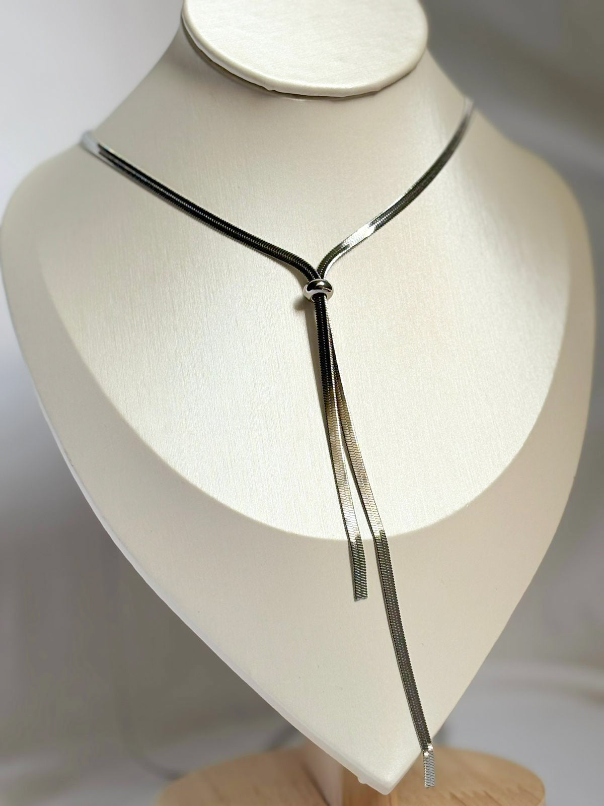 corbatero liso ajustable plata