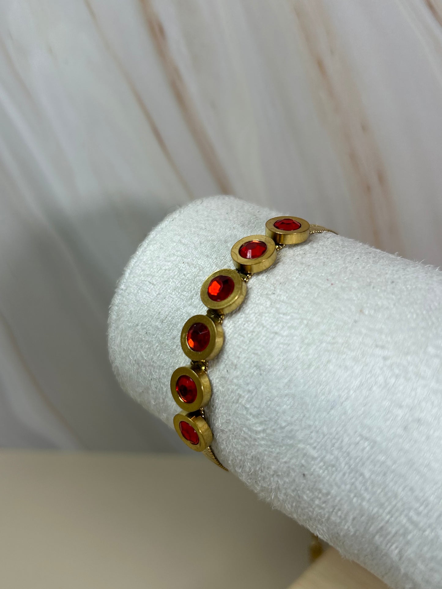 Pulsera ojo de gato rojo