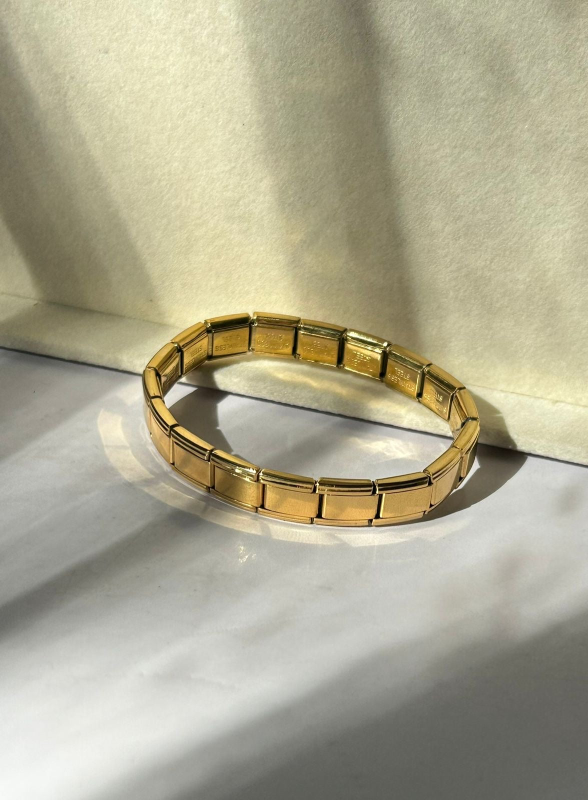 Brazalete Italiano Dorado