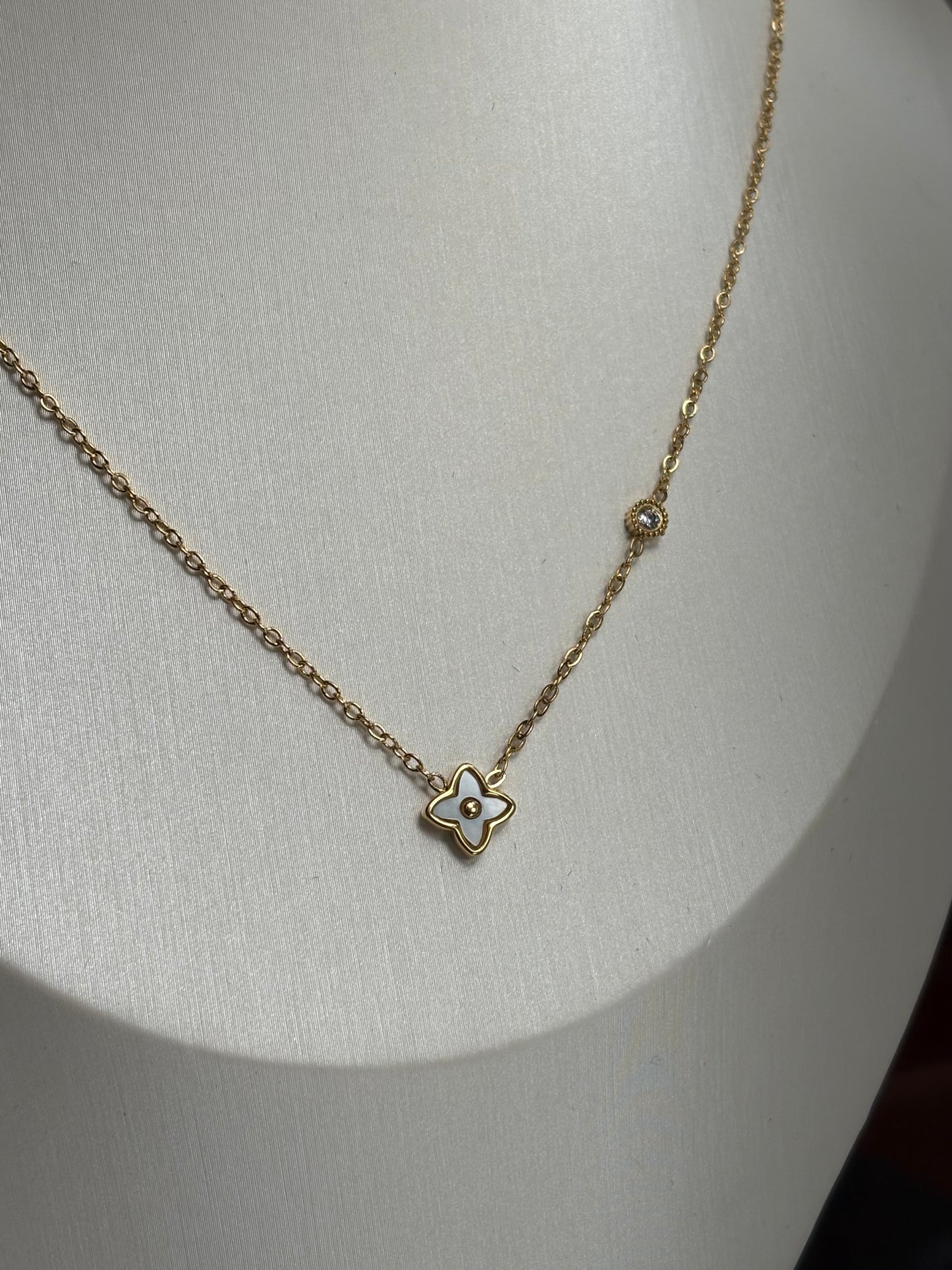 Collar vc mini blanco