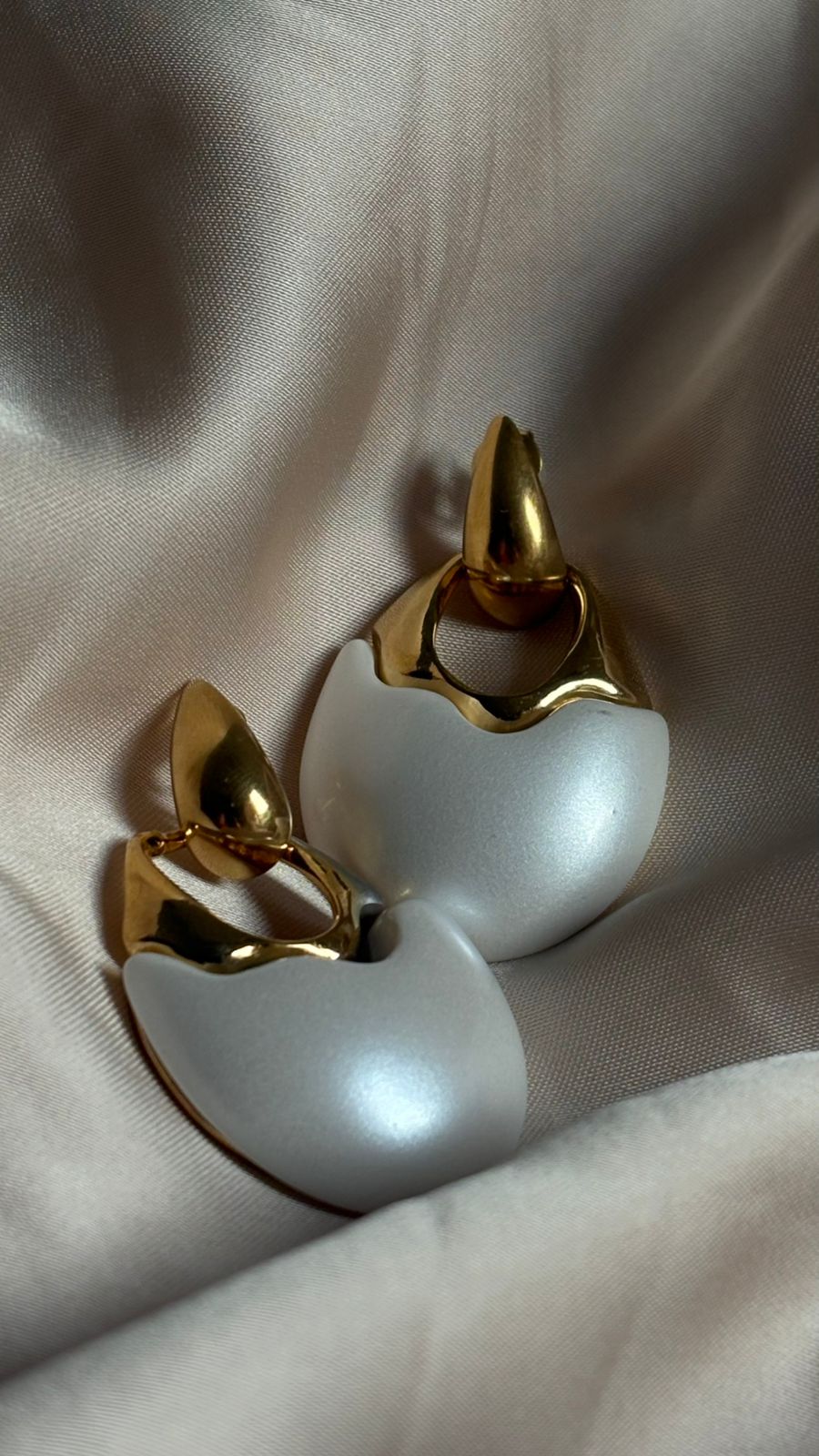 Aretes aperlado dorado
