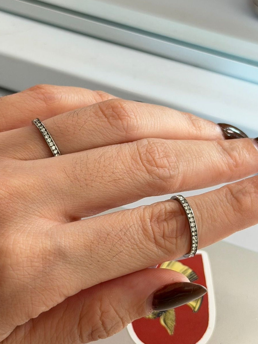 Anillo brillitos plata