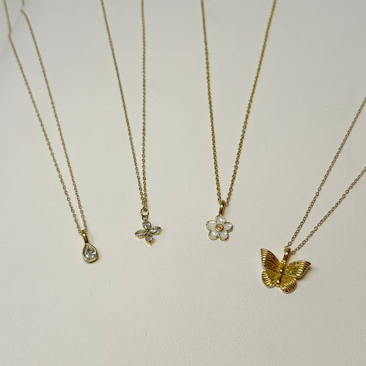 Collar Drop Diamond