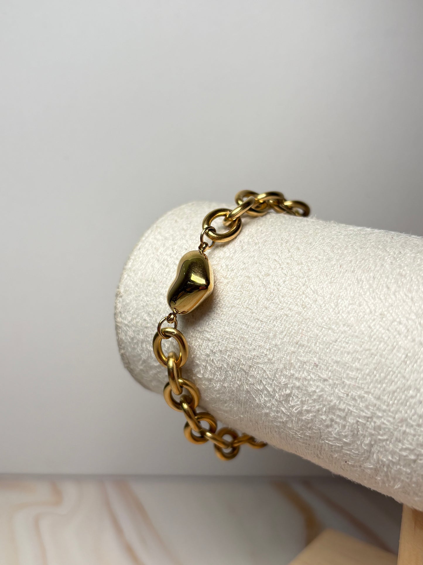 Pulsera corazón chunky dorado