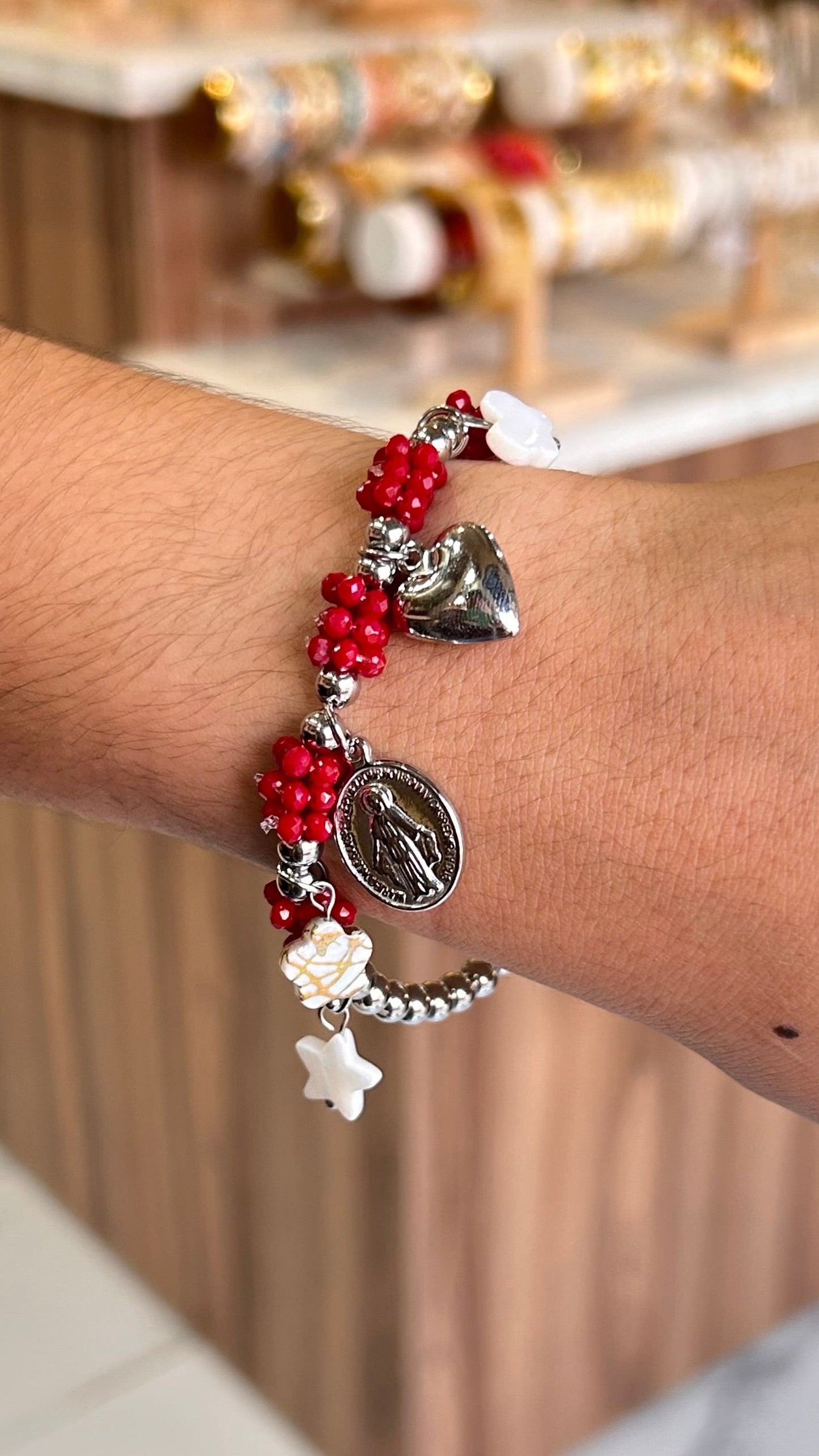 pulsera charm de rojo plata