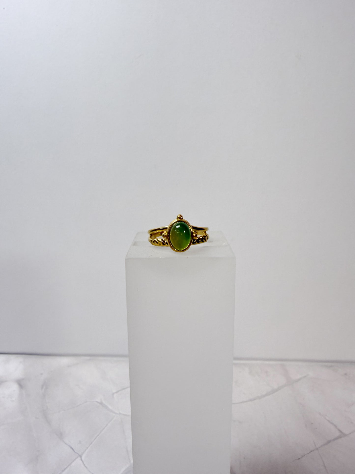 Anillo piedra verde mini