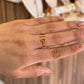 Anillo geométrico dorado