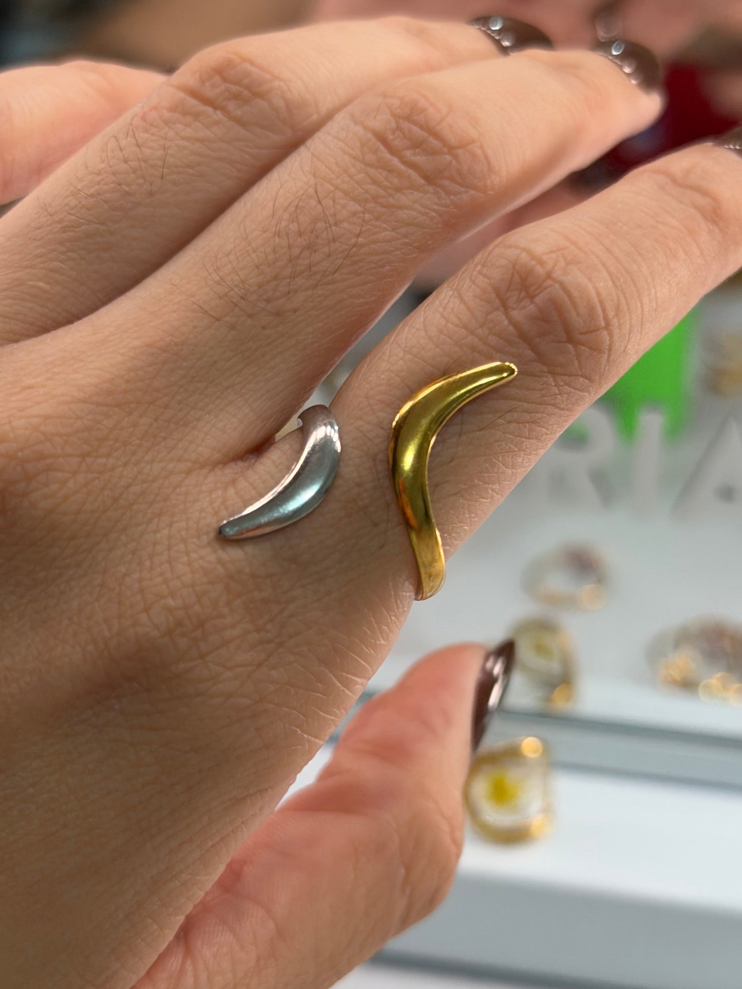 anillo serpiente bicolor