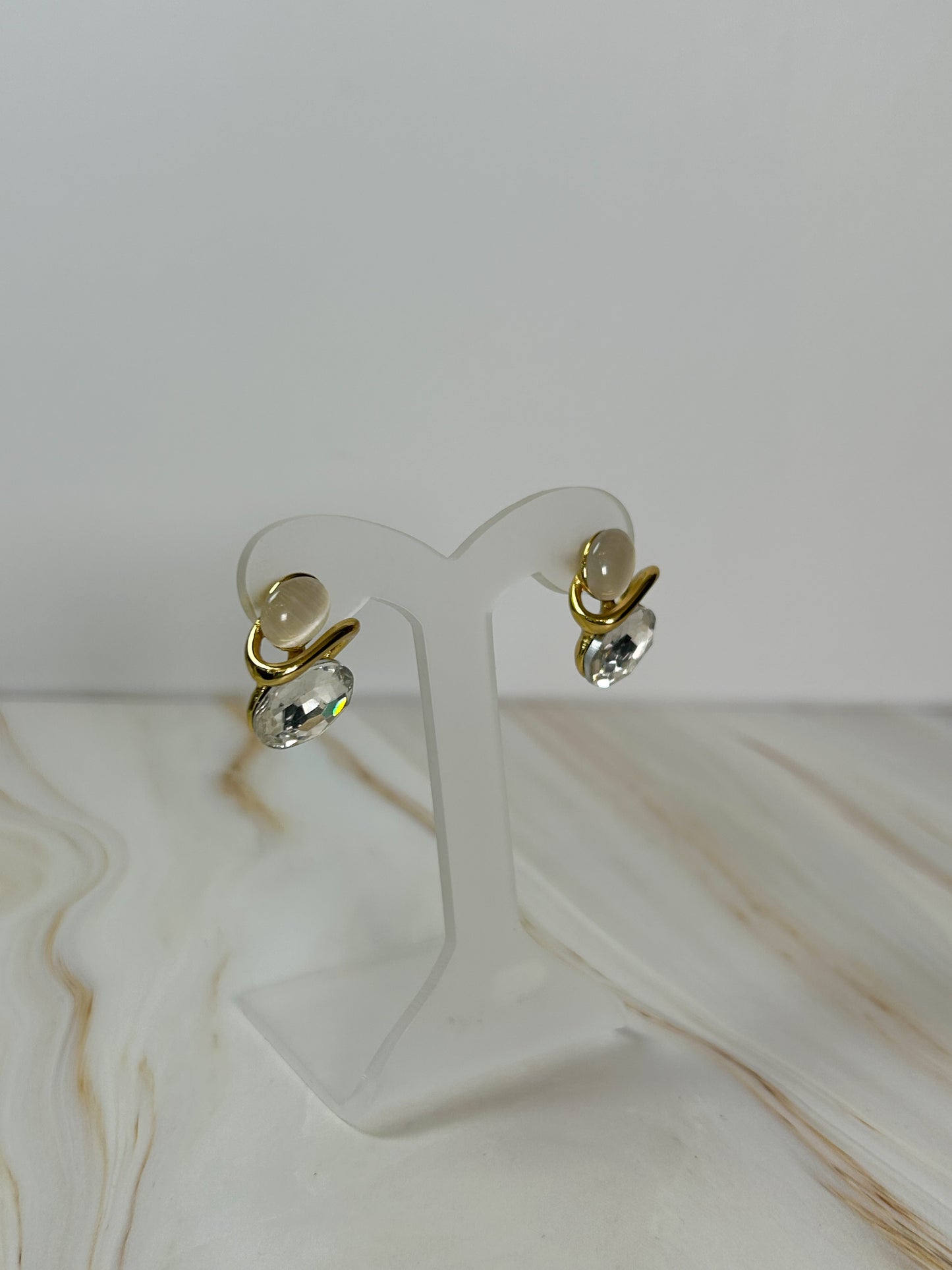 Aretes piedra nube