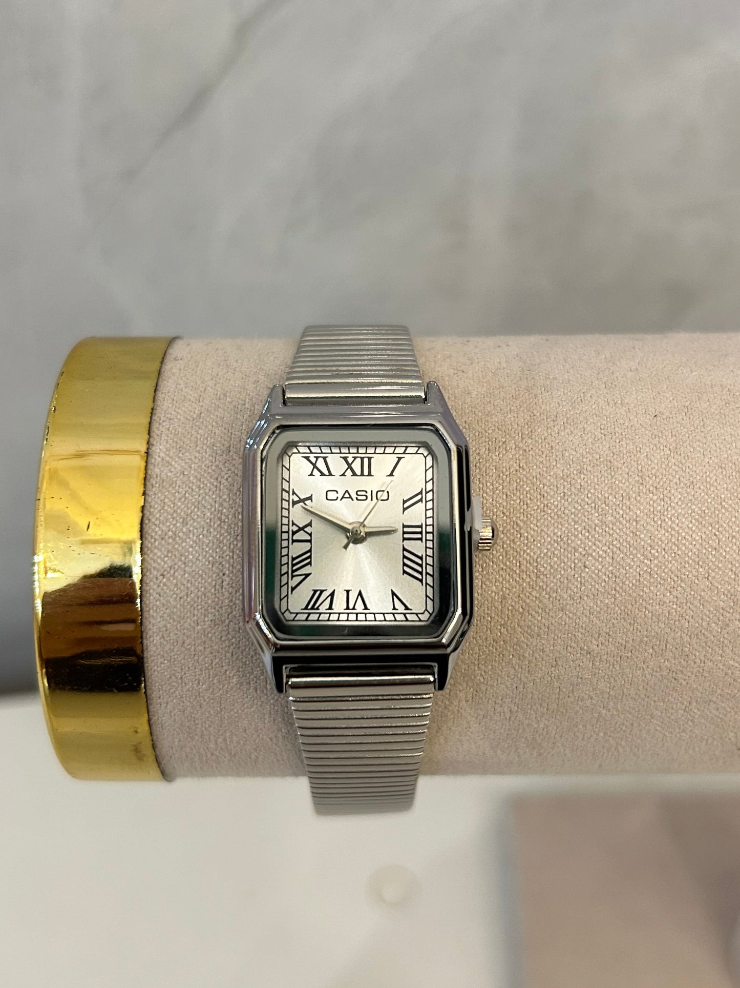 Reloj cuadrado mini casio plata