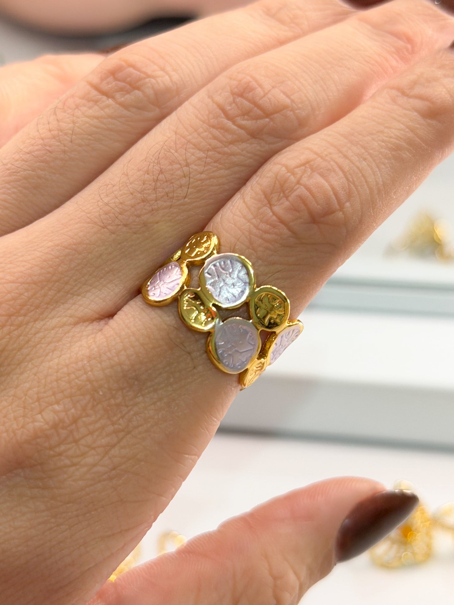 anillo doble circular blanco dorado