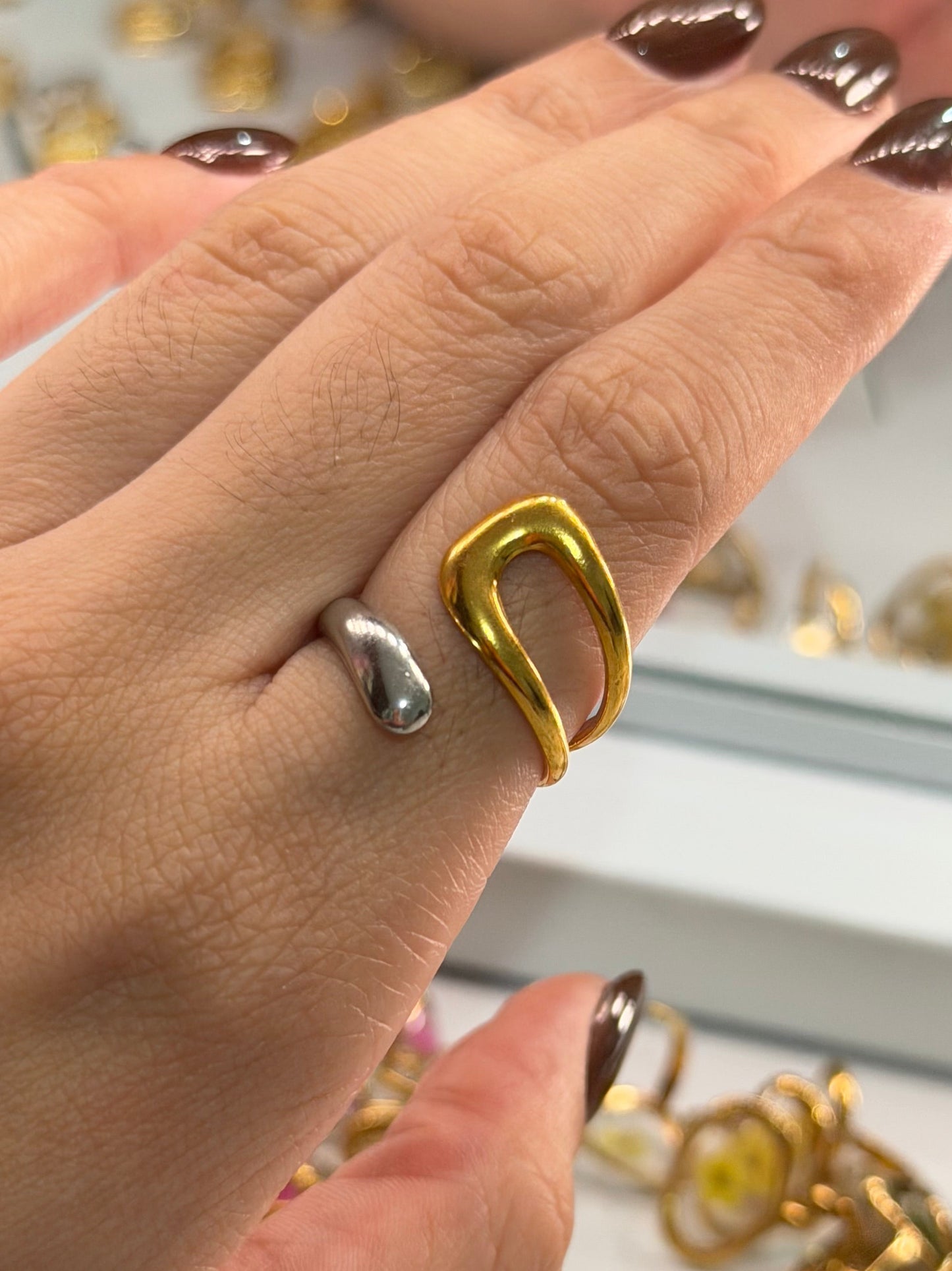 Anillo bicolor espiral