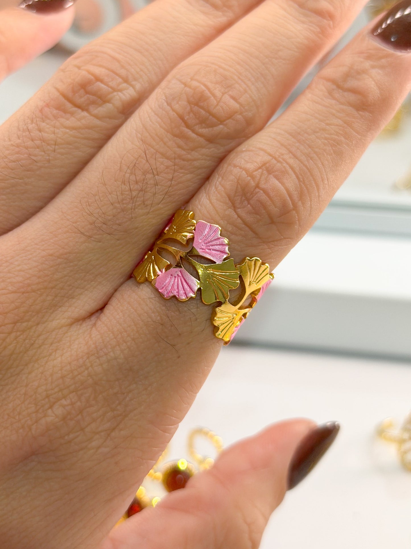 anillo petalo rosado dorado