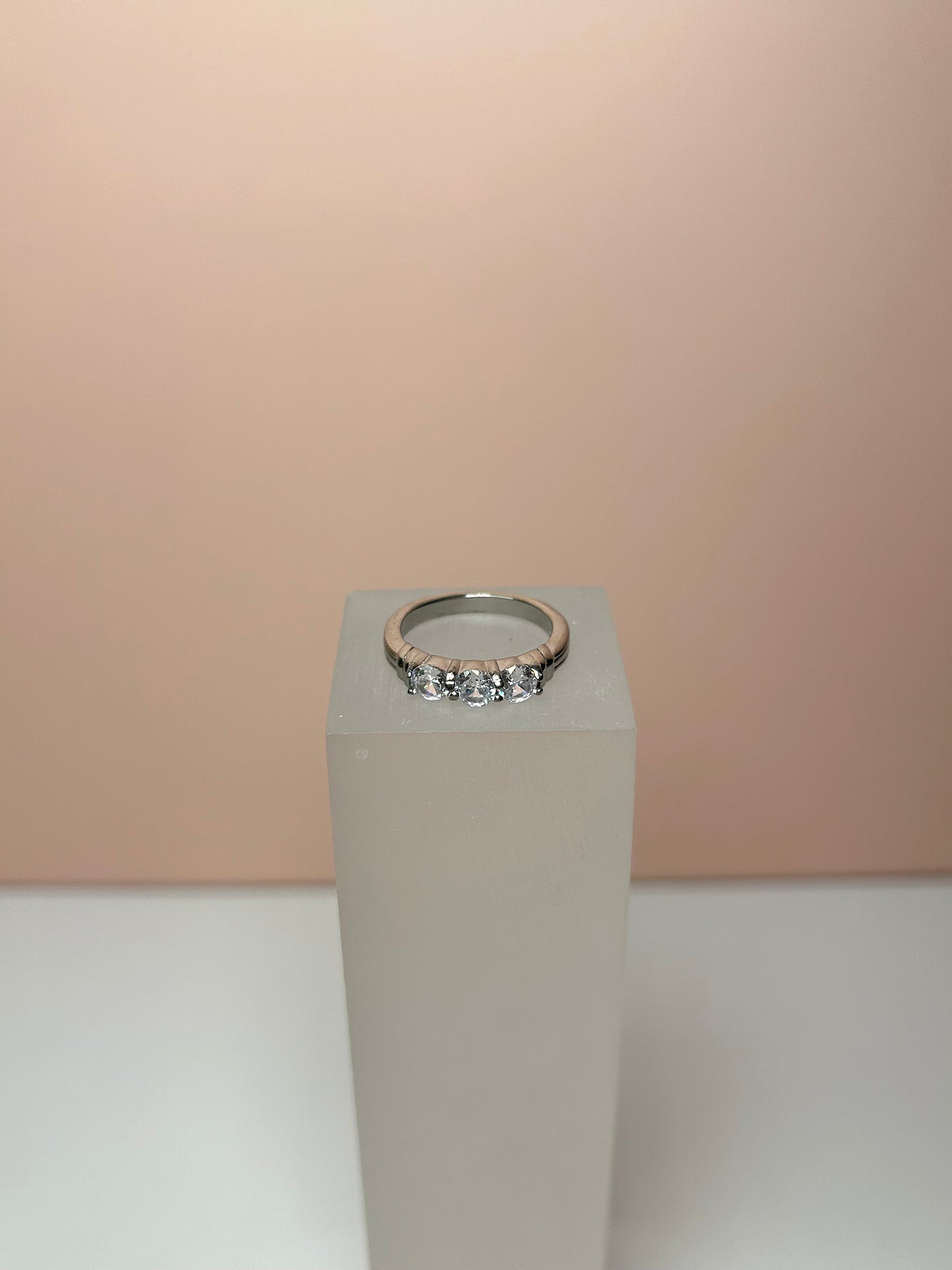 Anillo cristales triple silver