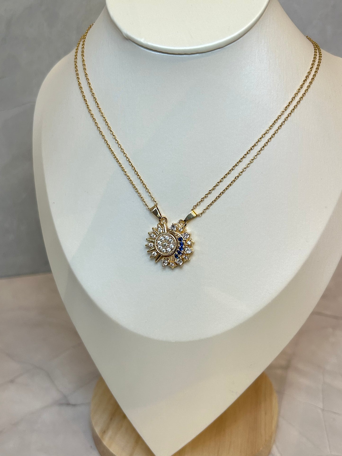 Collar eclipse doble