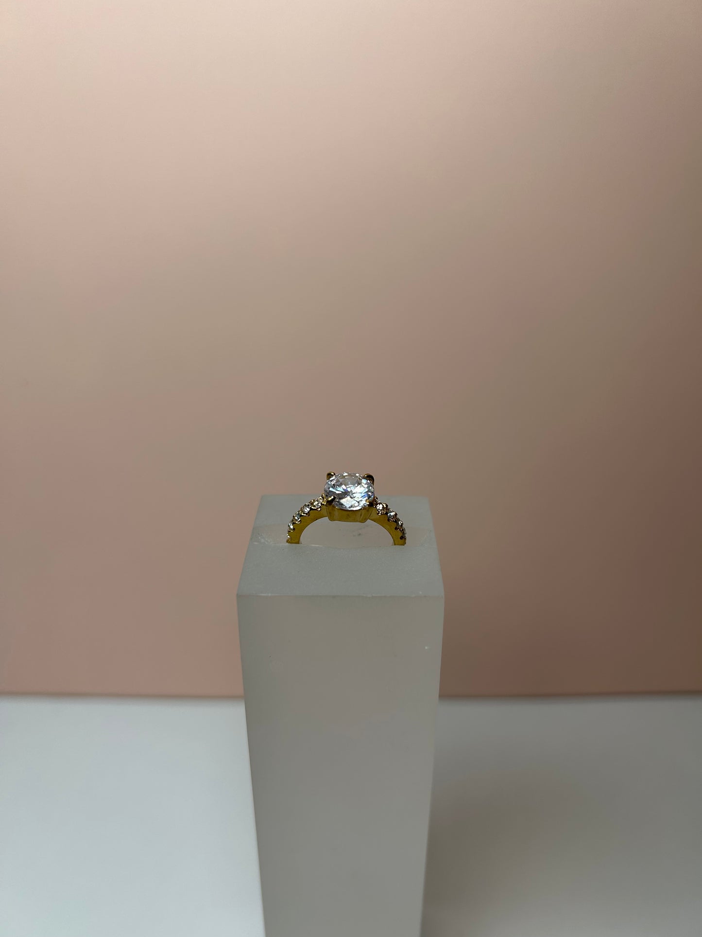 Anillo cristal blanco