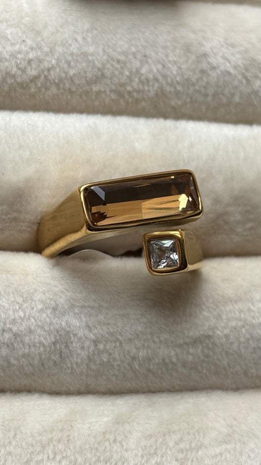 Anillo piedra cafe blanco