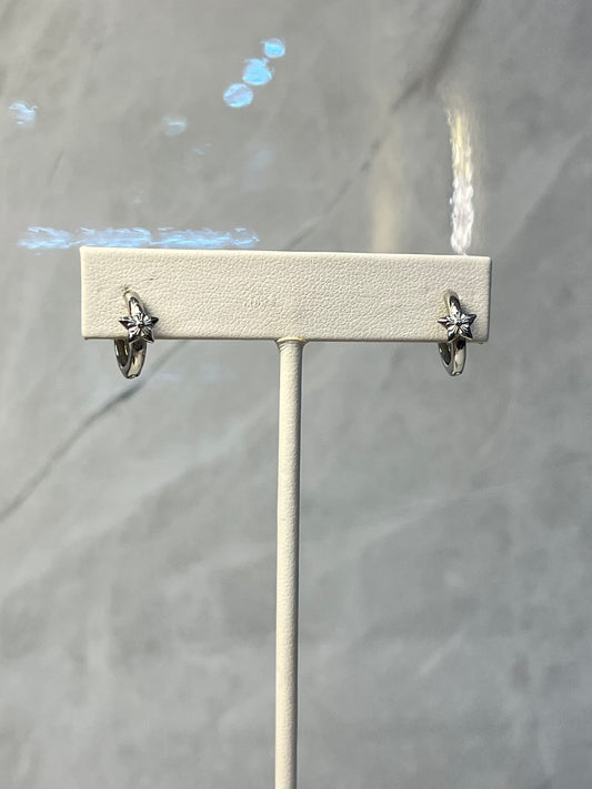 Hoops Tiny Star Plata