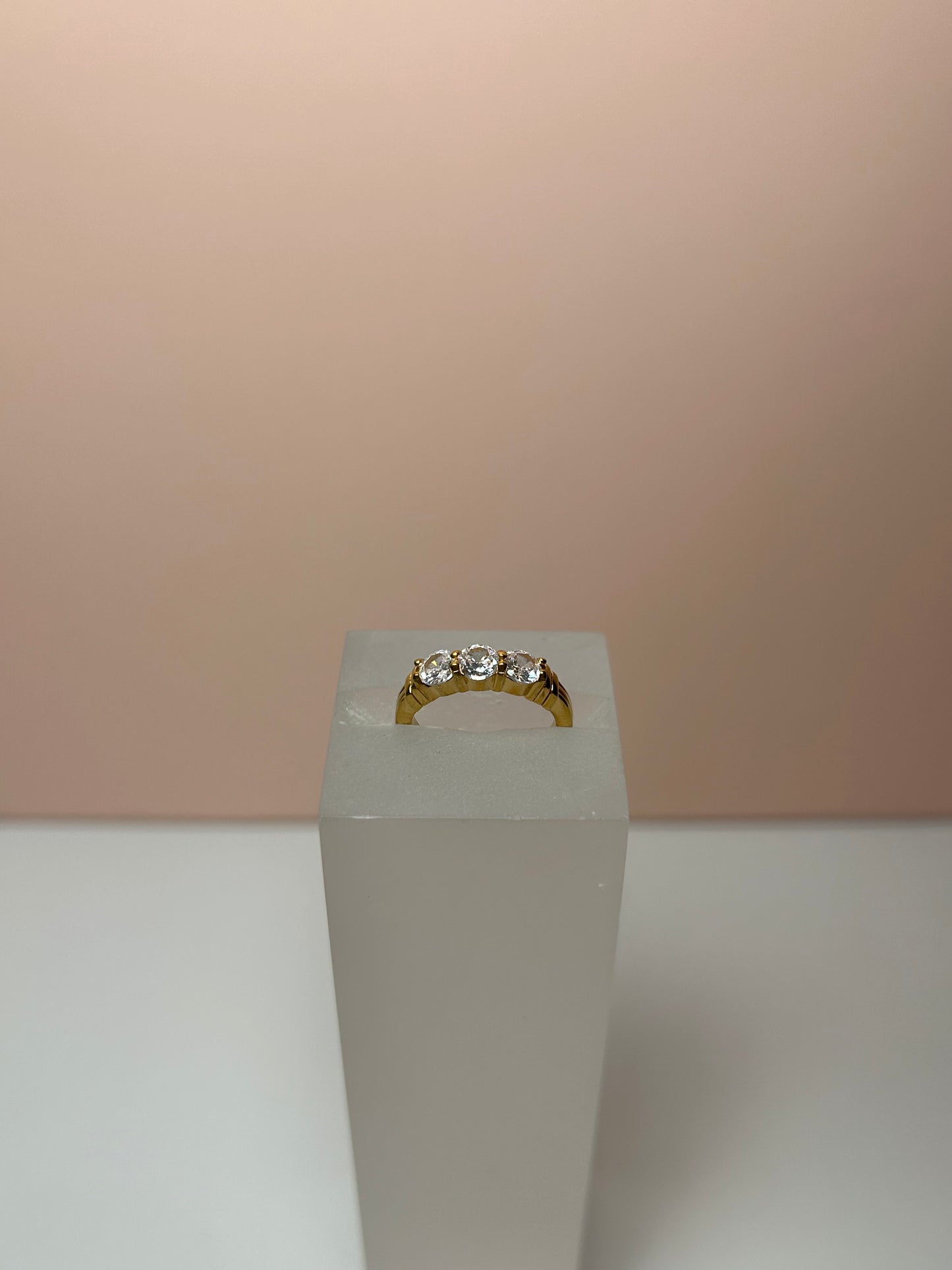 Anillo cristales triple