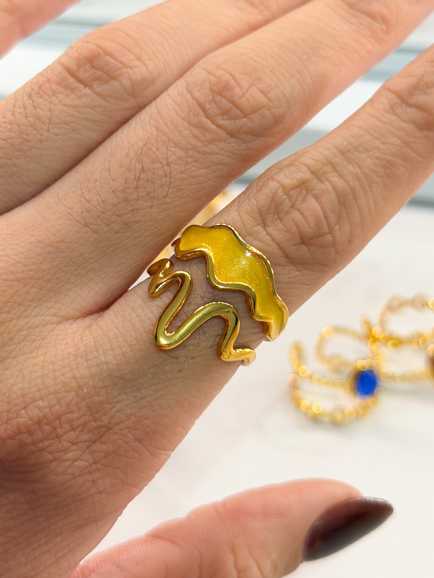 anillo doble derretido amarillo