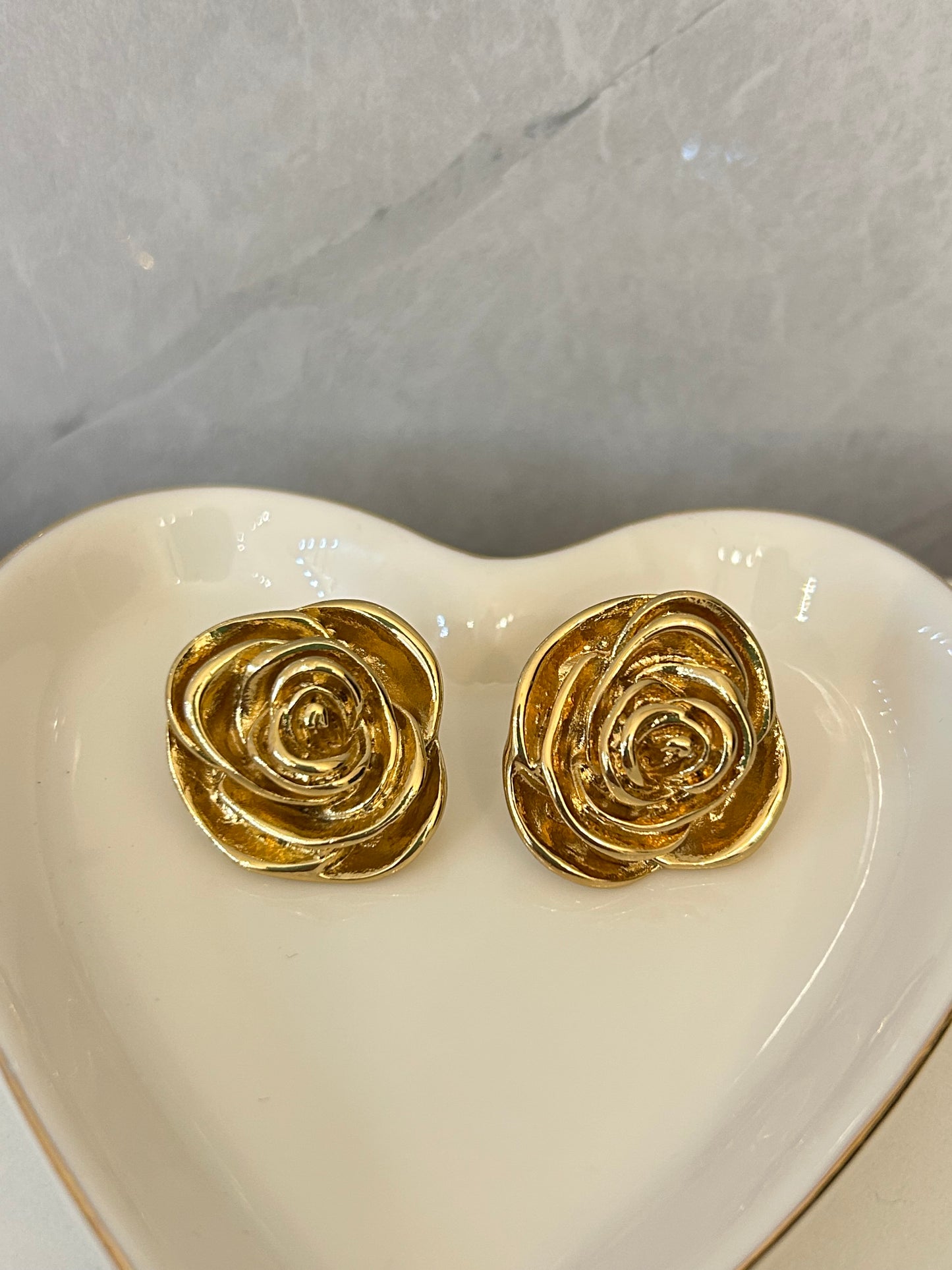 Aretes rosa dorada