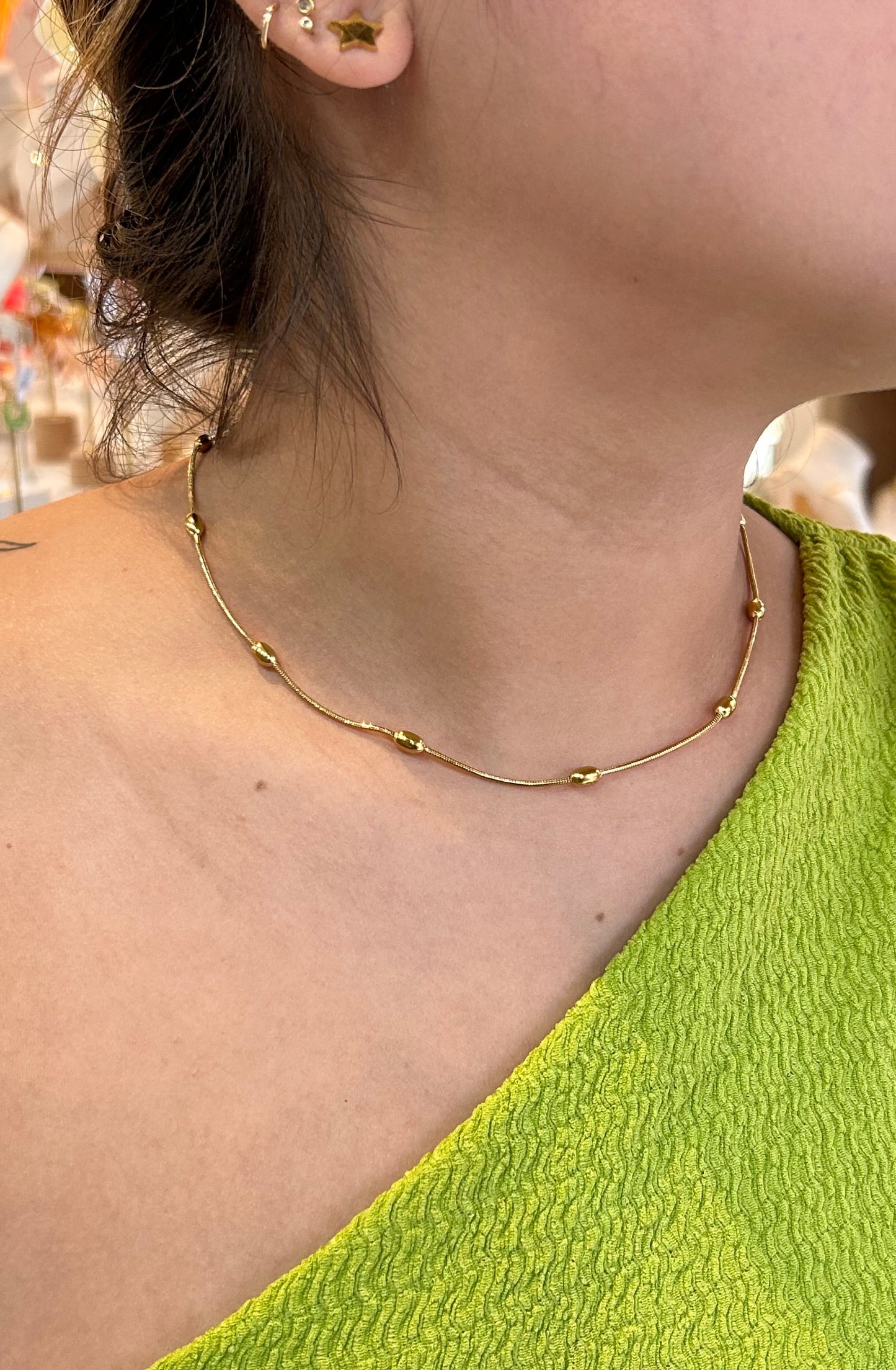 Collar basica balines dorado