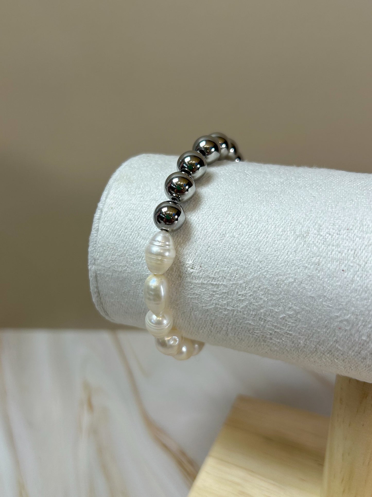 Pulsera Silver pearls