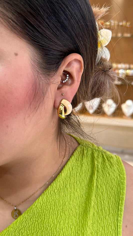 Arete rosa dorado