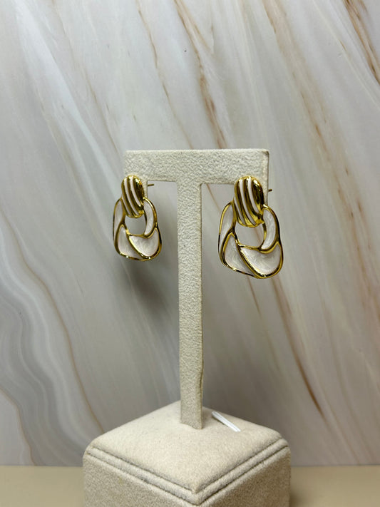 Aretes pantera blanca