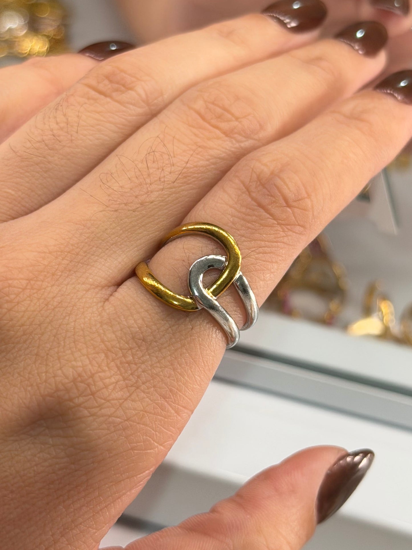 Anillo entrelazado bicolor basico
