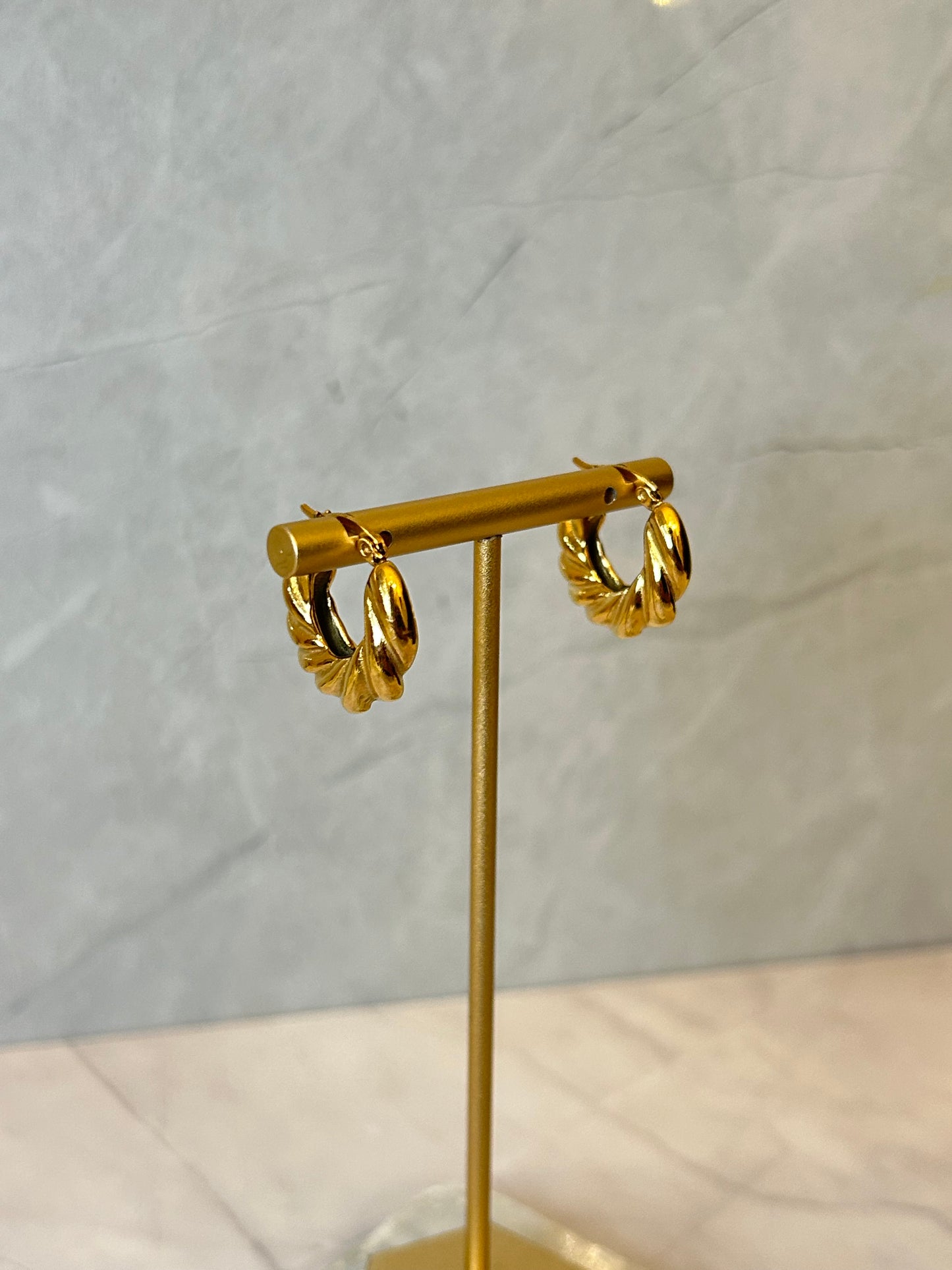 Argollas croissant dorado