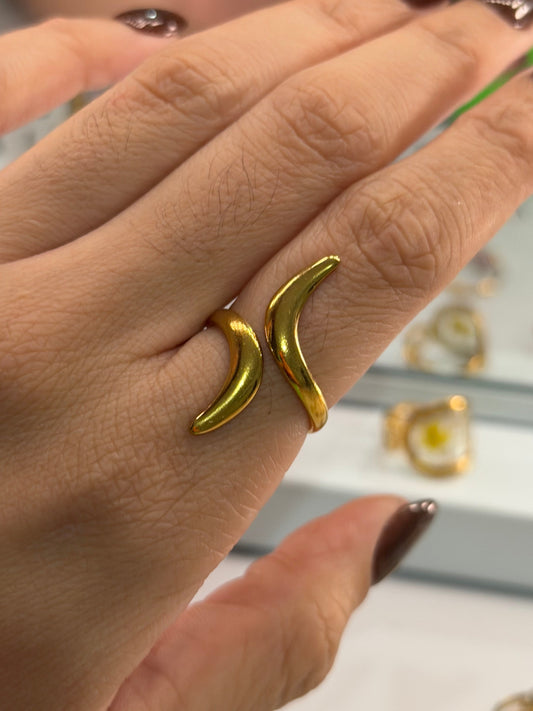 anillo dorado serpiente