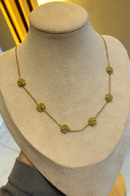 Collar Rosas