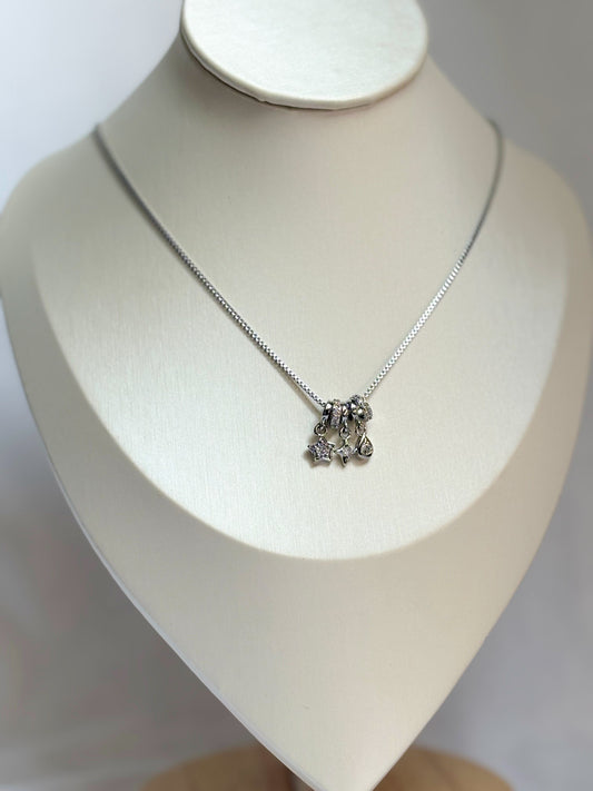 Collar plata con charms minis