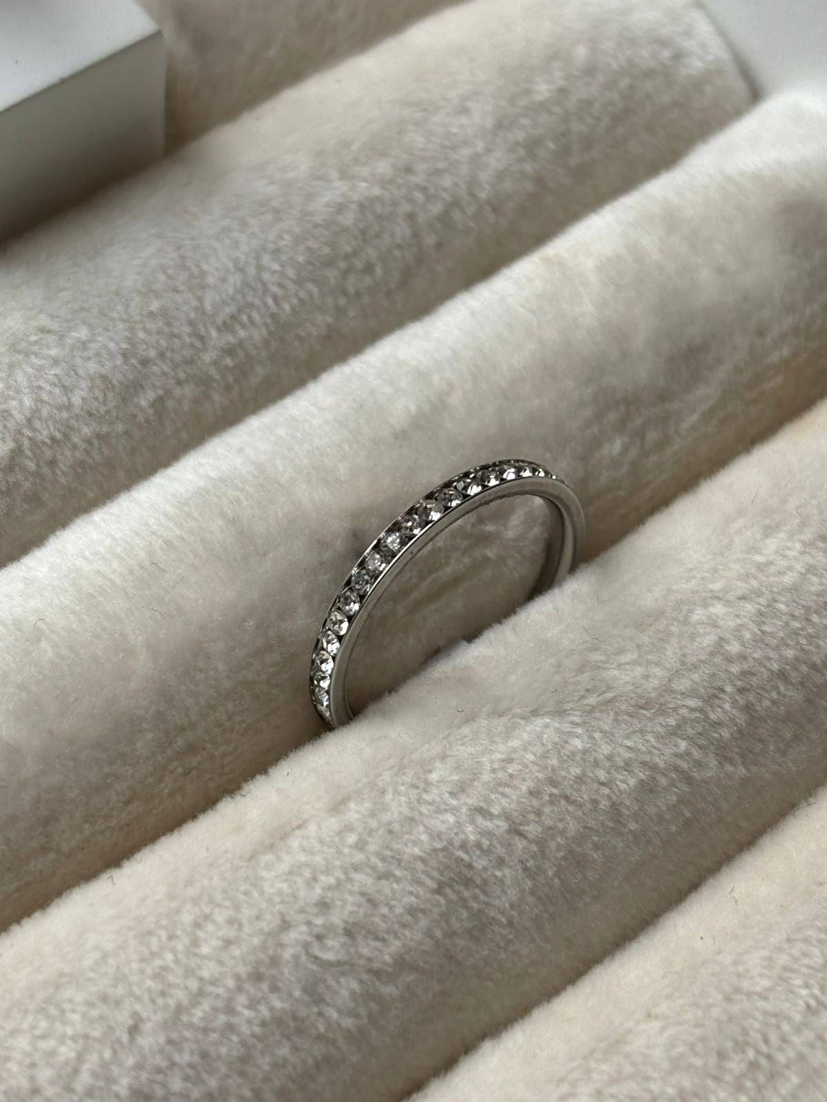 Anillo brillitos plata