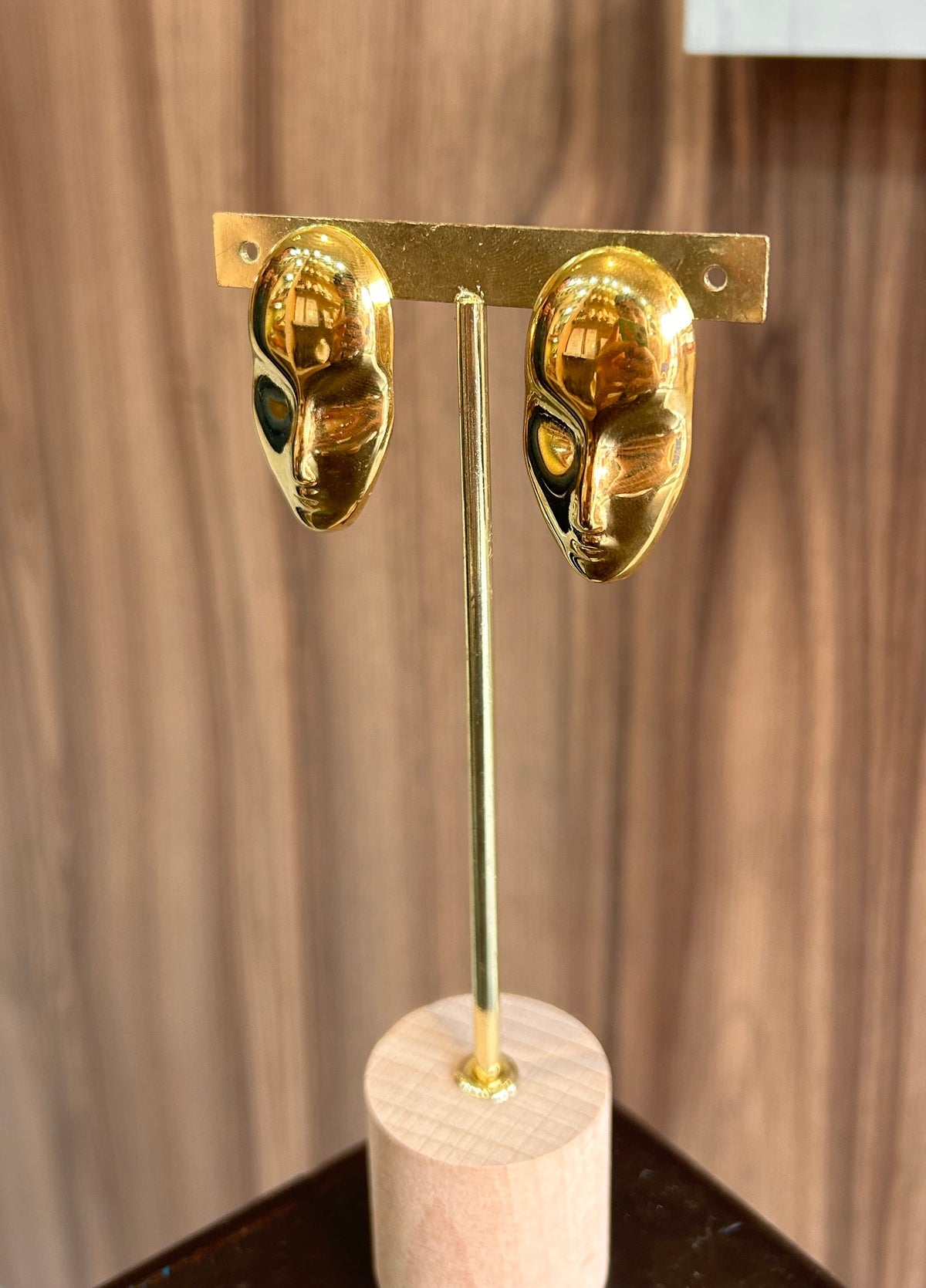 Aretes visaje dorado