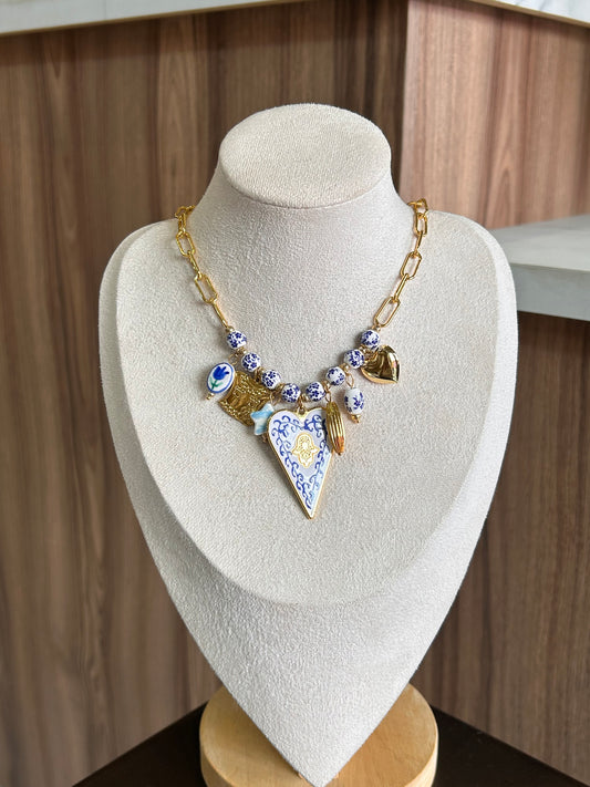 Collar talavera azul