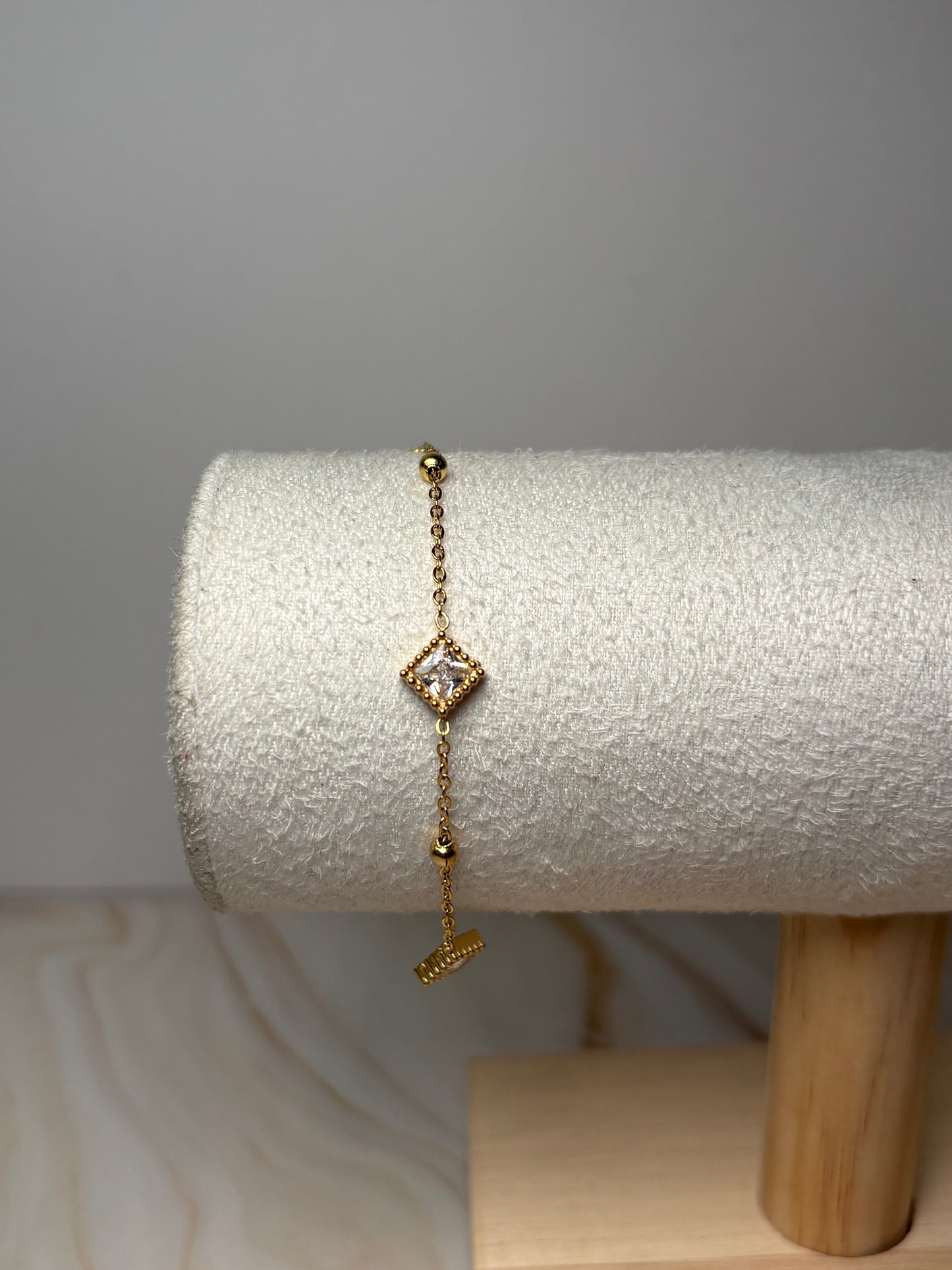 Pulsera VC cristales cuadrados