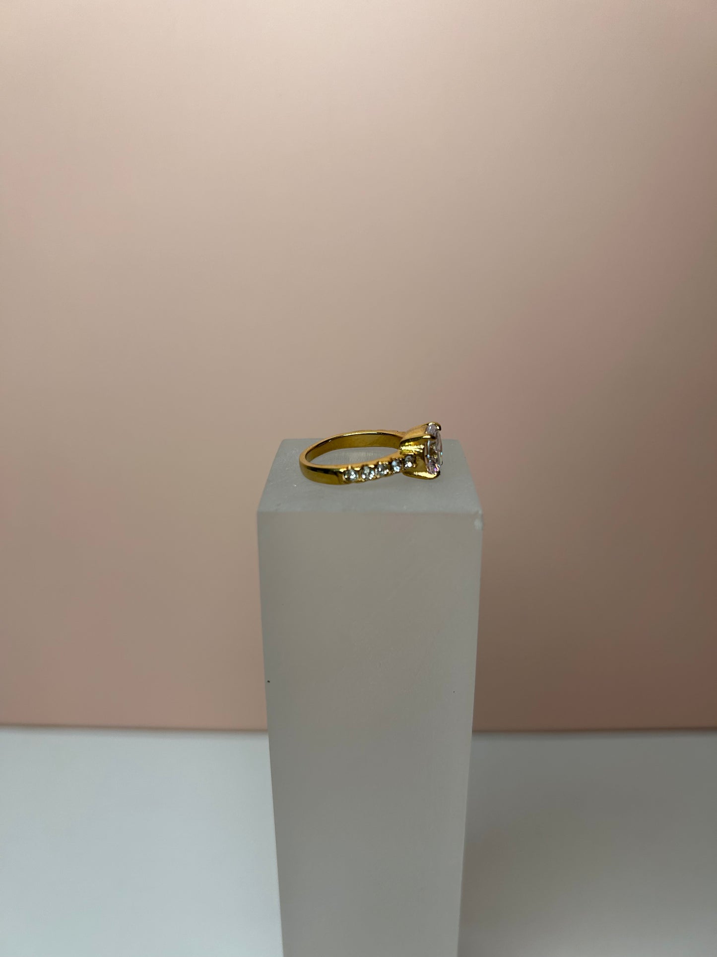 Anillo cristal blanco