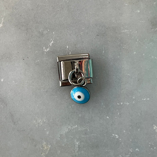 Charm Chain Eyes