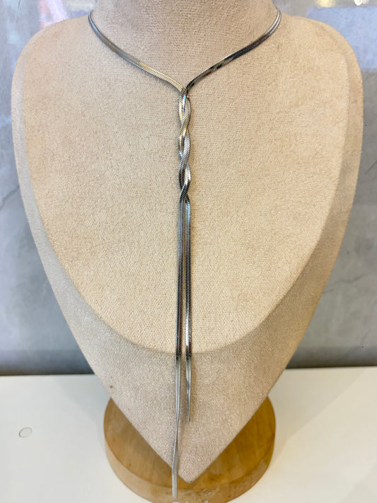 Collar Corbatero entrelazado plata