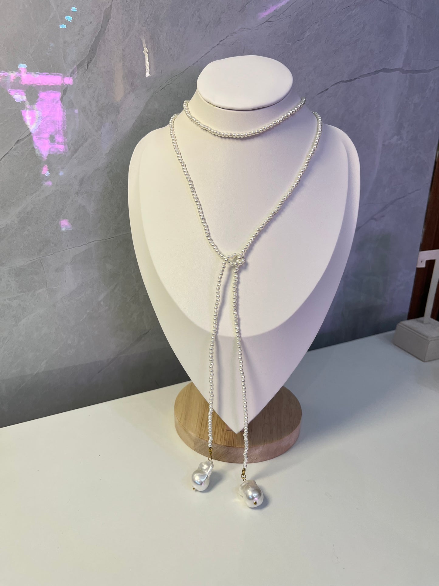 Collar Corbatero Perlas Blanco