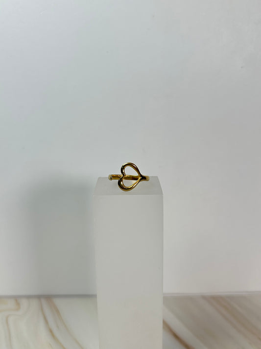 Anillo flecha corazón