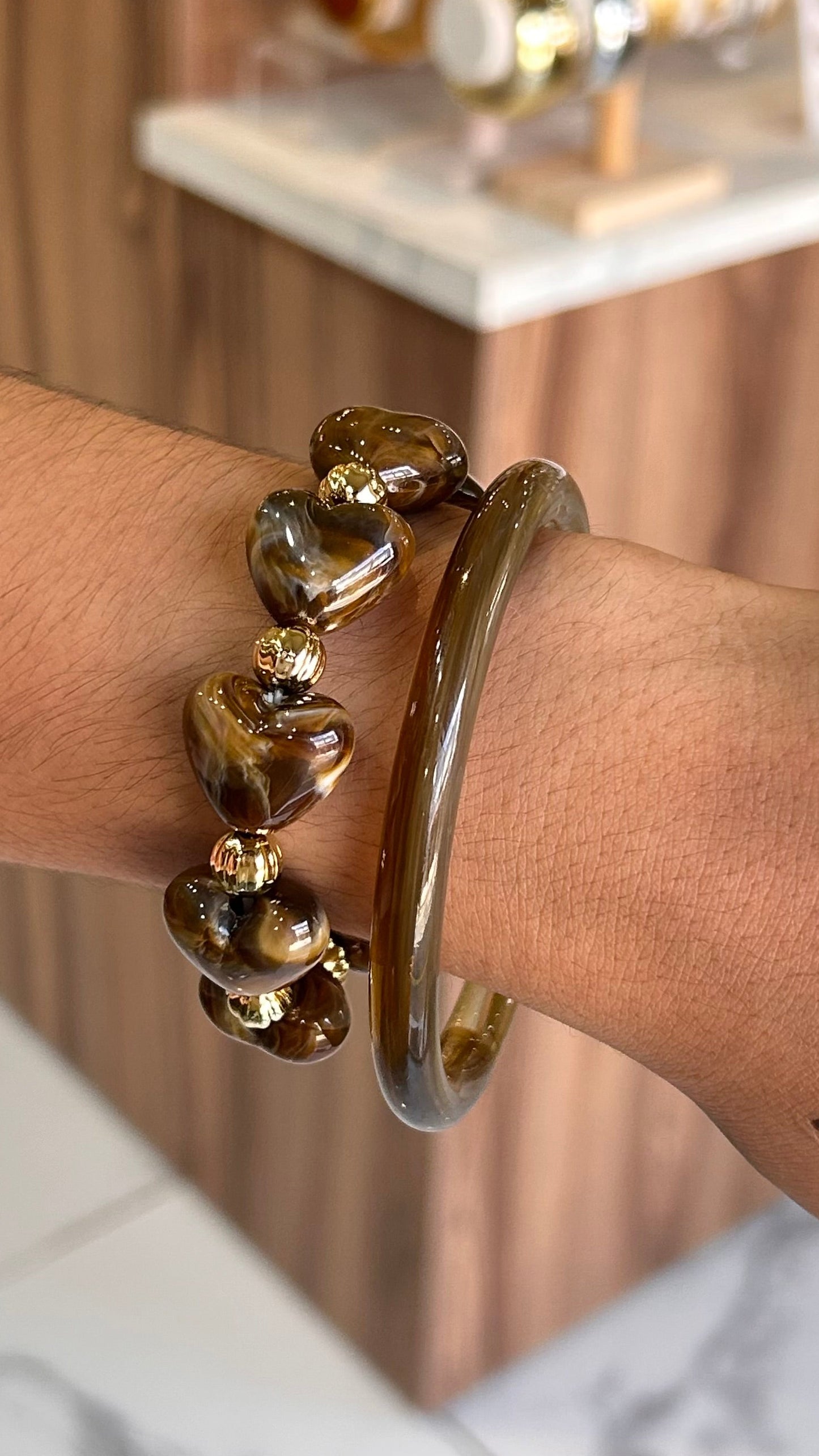pulsera concha corazon cafe