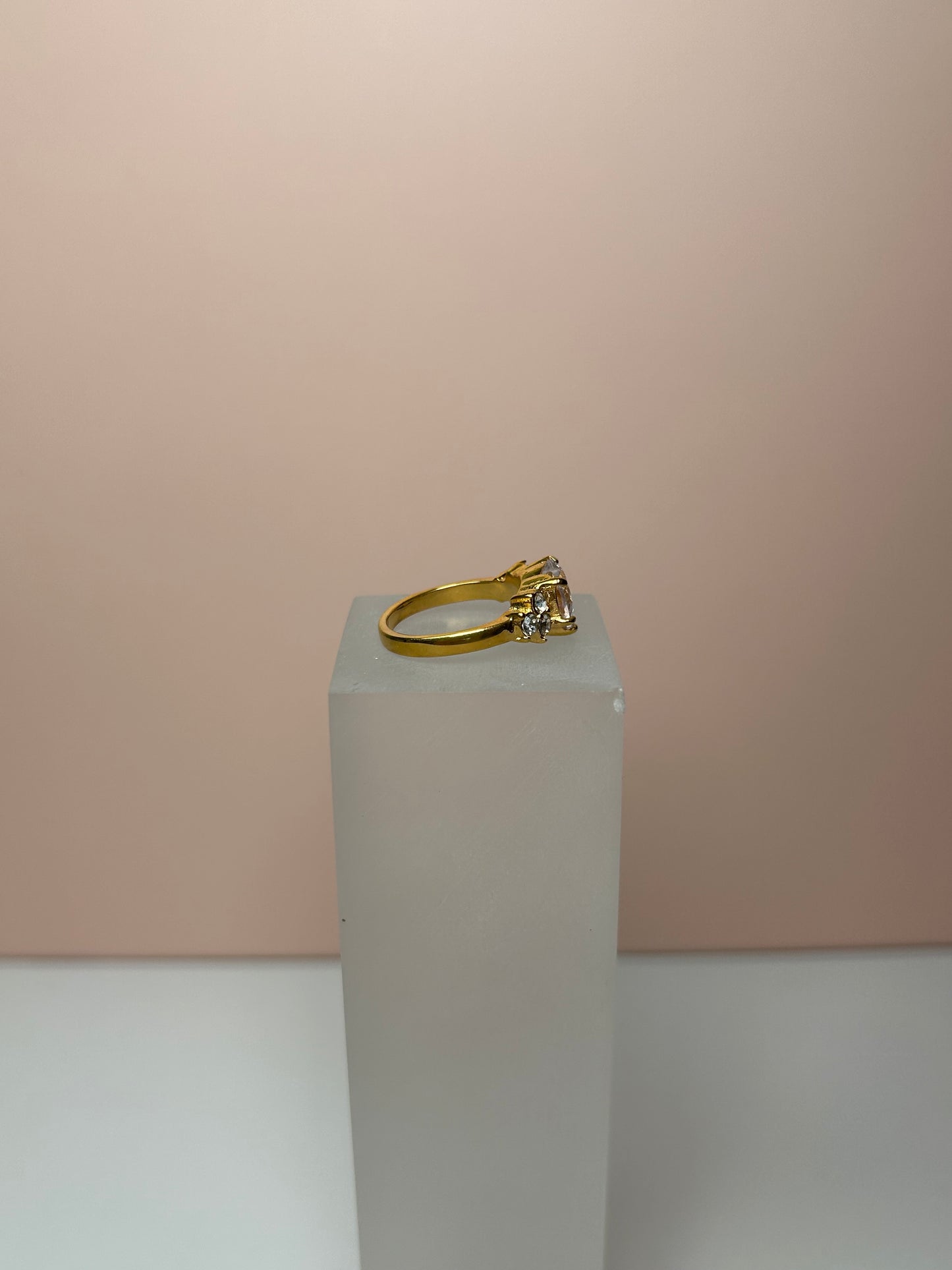 Anillo cristal corazón