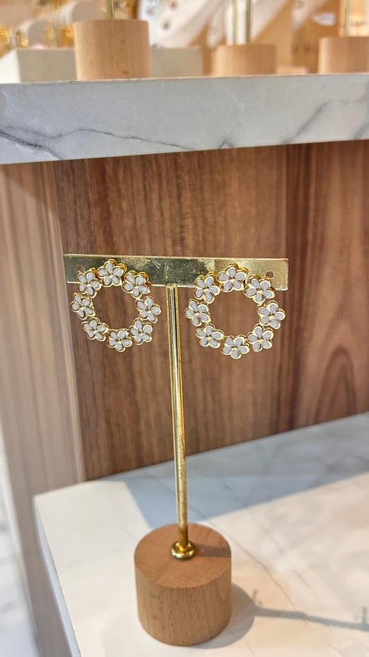 Aretes flower crown