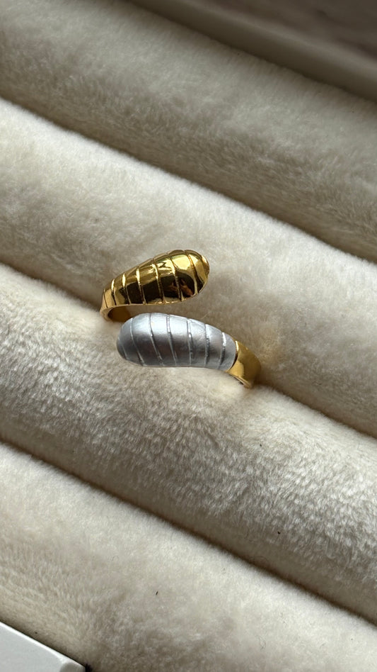 Anillo serpiente bicolor