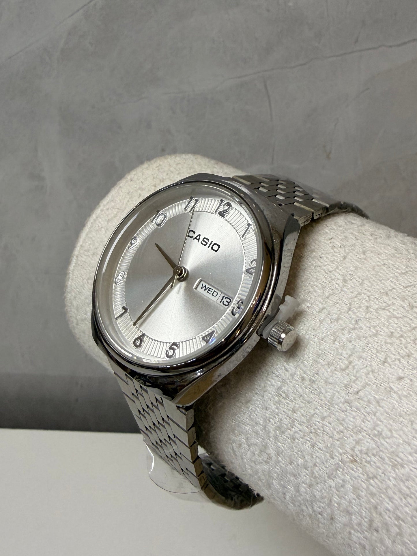 Reloj casio plata blanco