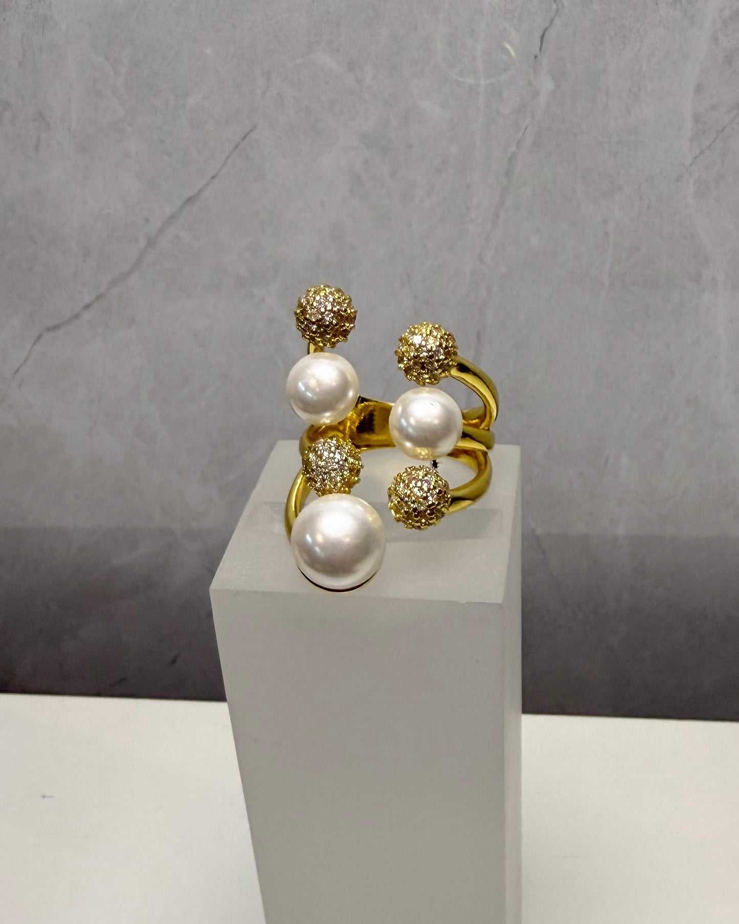 Anillo White crystal balls