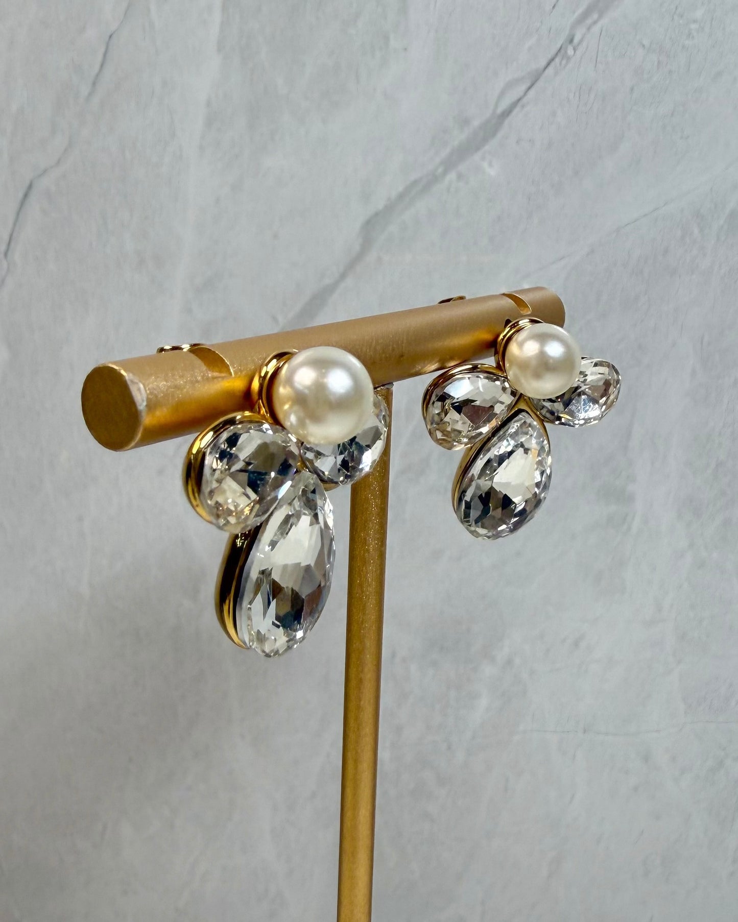 Aretes White crystal